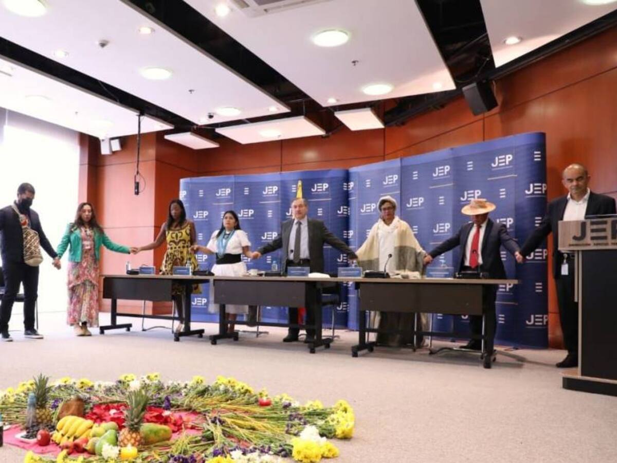 ¿Qué crímenes abordará la JEP en su nuevo caso de investigación?