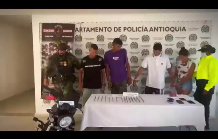 Varios de los recientes integrantes del Clan del Golfo capturados en Antioquia. Foto: Policía Nacional.