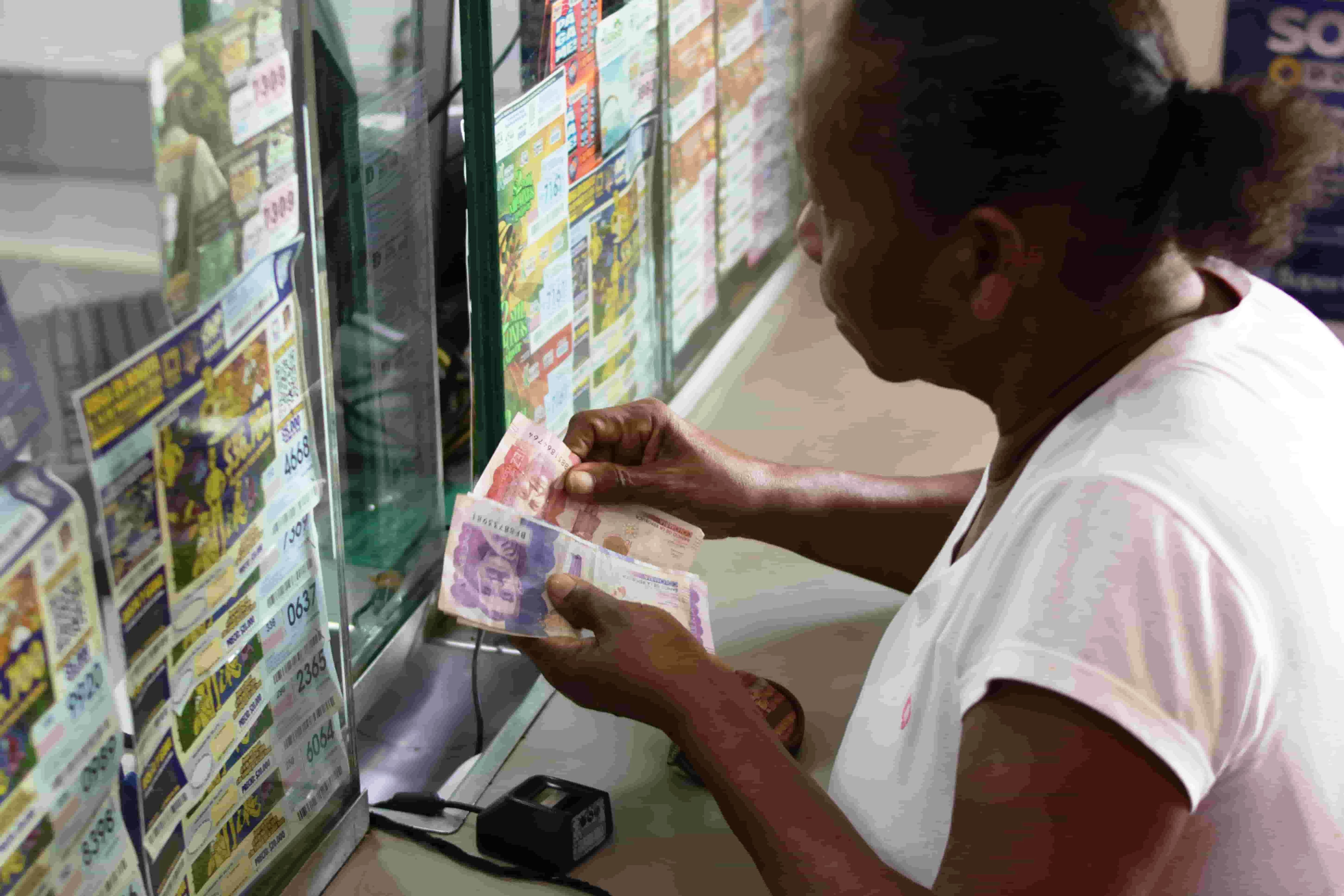 Más de 173.000 adultos mayores en Bolívar recibirán el tercer ciclo de transferencias de Colombia Mayor