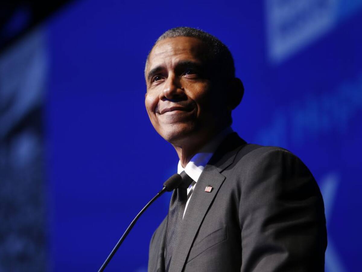 Obama fue Papá Noel por un día y alegró a miles de niños