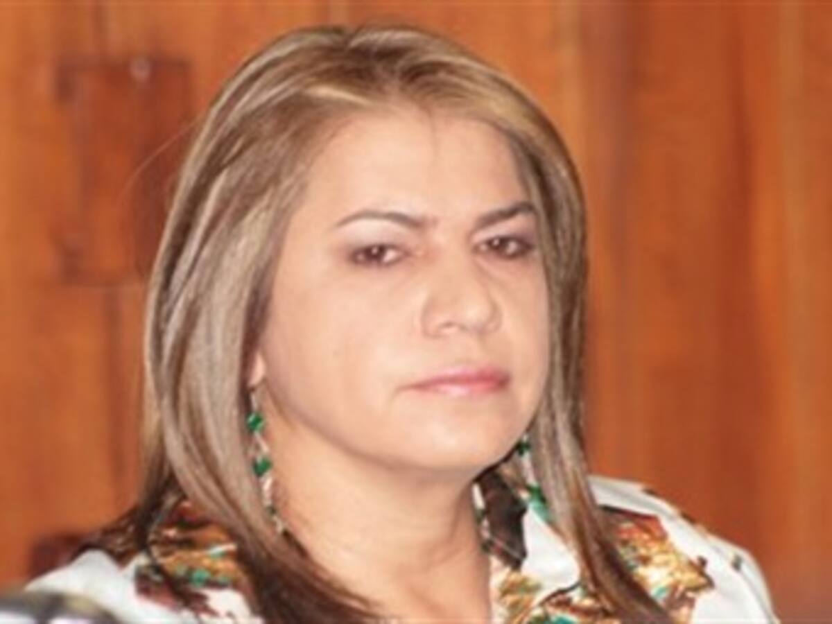 Abren investigación contra Olga Suárez Mira por presuntos nexos con paramilitares