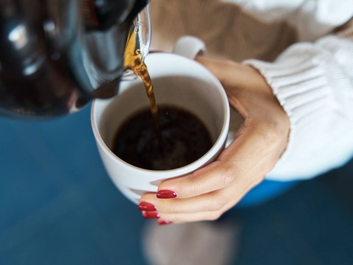 Cuidado al consumir café: este hábito puede ser poco saludable