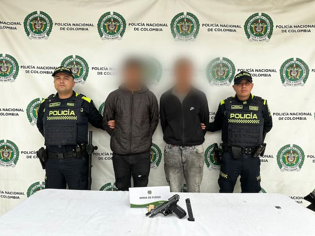 Capturados dos ciudadanos extranjeros por intento de hurto en el centro de la ciudad.(Foto: cortesía Policía Nacional)