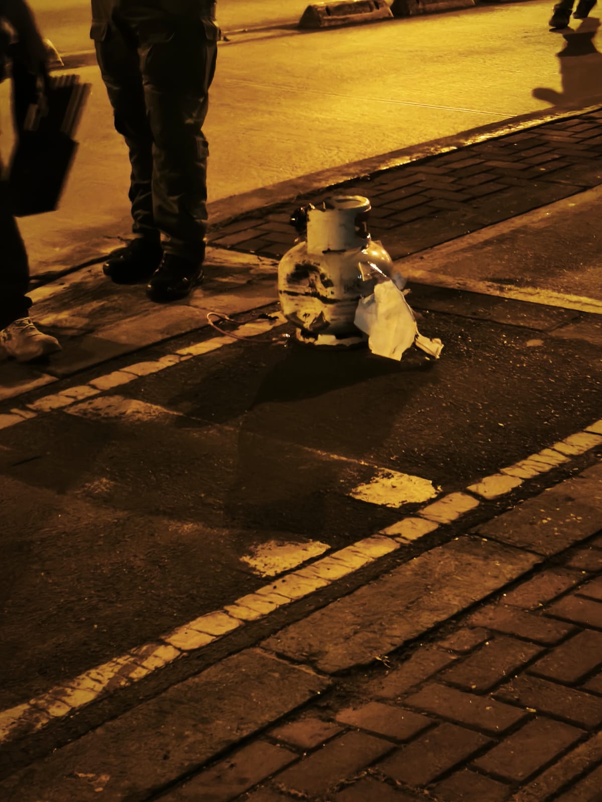 Inpec y Policía descartan explosivos en cilindro abandonado cerca a cárcel Villahermosa en Cali