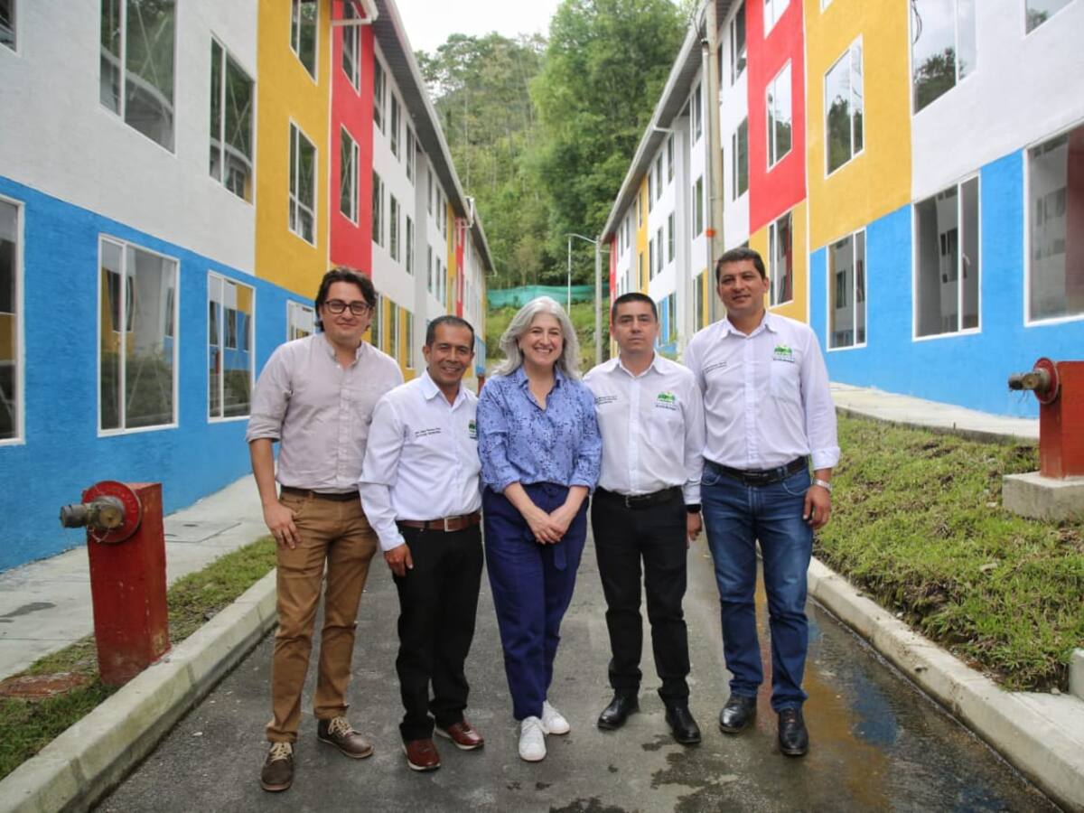 En Córdoba, Quindío, apartamentos nuevos tienen humedad y goteras