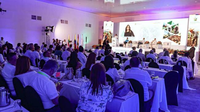 Diálogo Nacional de Restitución de Tierras, en Cartagena