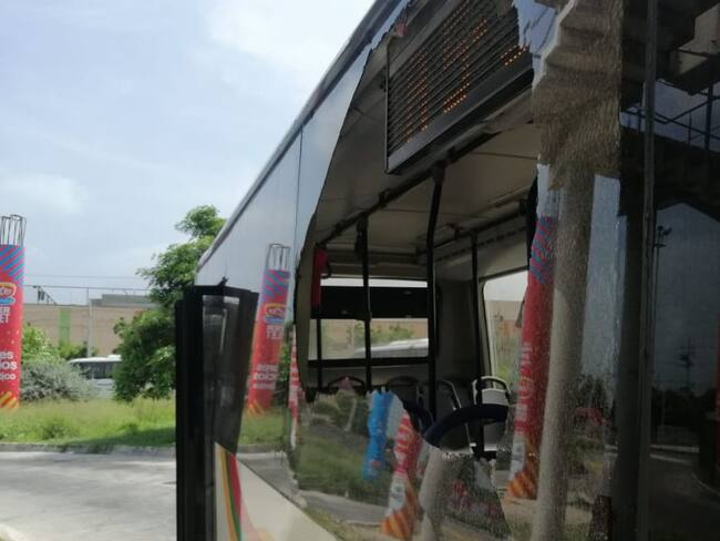 Suspenden tres rutas de Transmetro por vandalismo en Soledad