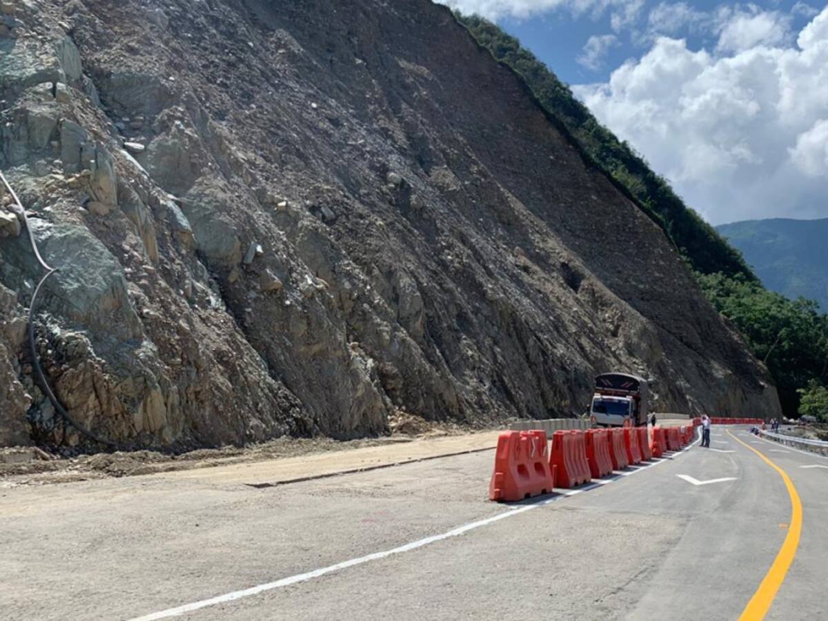 "Gobierno debe renegociar las condiciones de concesión vía Villavicencio"