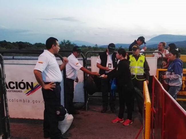 Colombia cierra por dos días la frontera con Venezuela