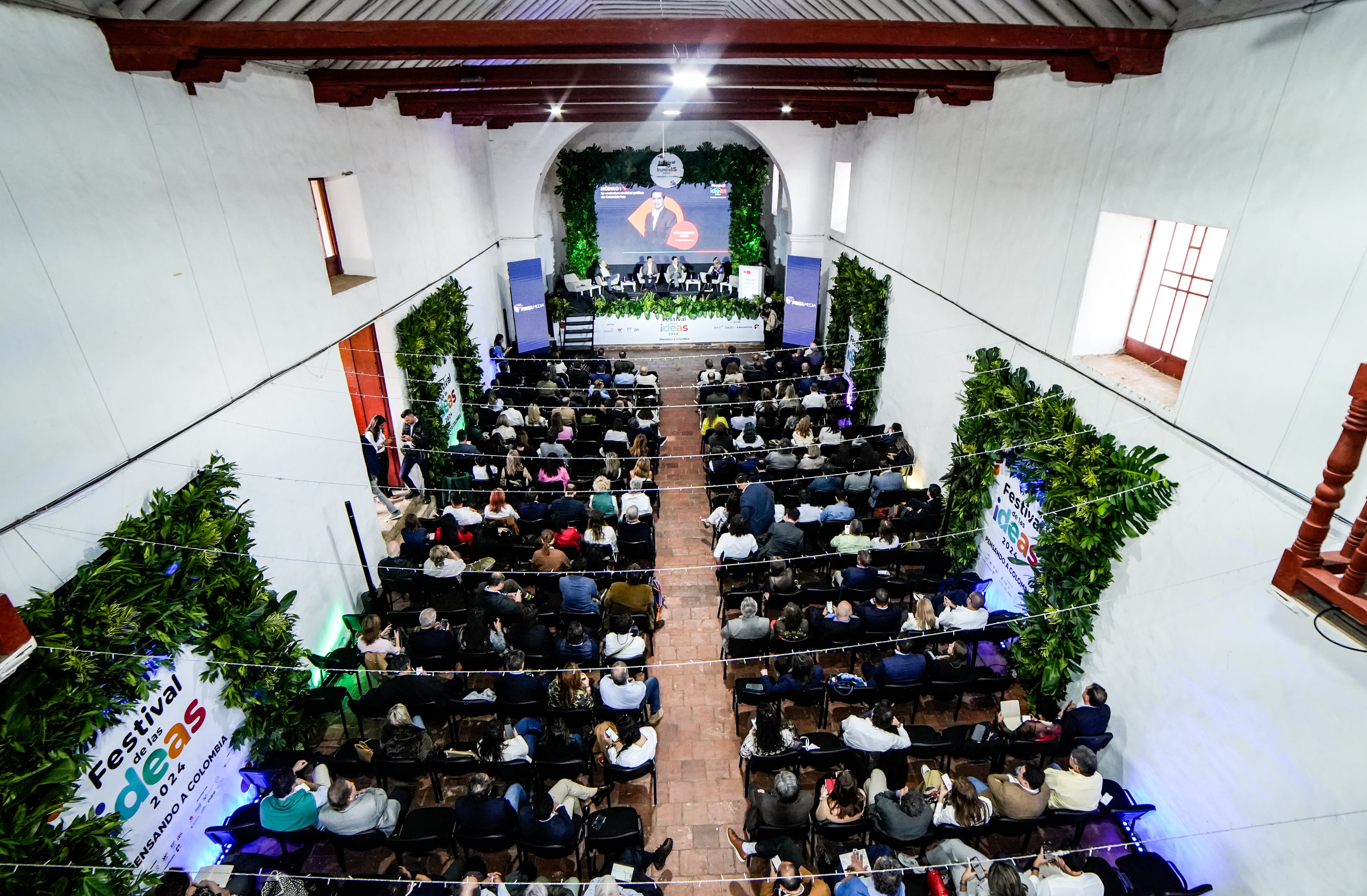 Más de 450 expertos, líderes y referentes políticos, empresariales, académicos y de la sociedad civil estarán presentes en el Festival de las Ideas 2025. | Foto: Prisa Media