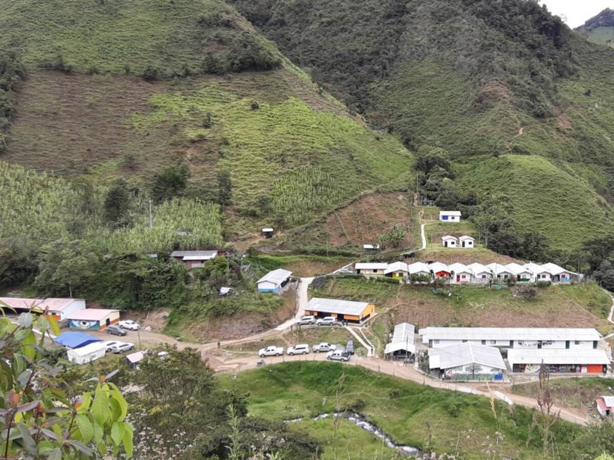 La comunidad de Santa Lucía, preocupada por disminución de fuerza pública