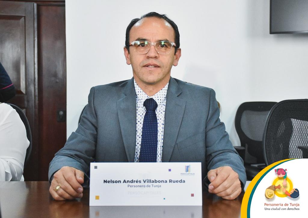 Además del arresto, deberá pagar una multa de 434 UVB y el caso fue remitido a la Procuraduría para que investigue una posible falta disciplinaria.