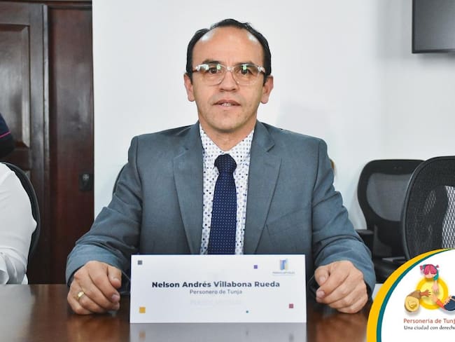 Además del arresto, deberá pagar una multa de 434 UVB y el caso fue remitido a la Procuraduría para que investigue una posible falta disciplinaria.