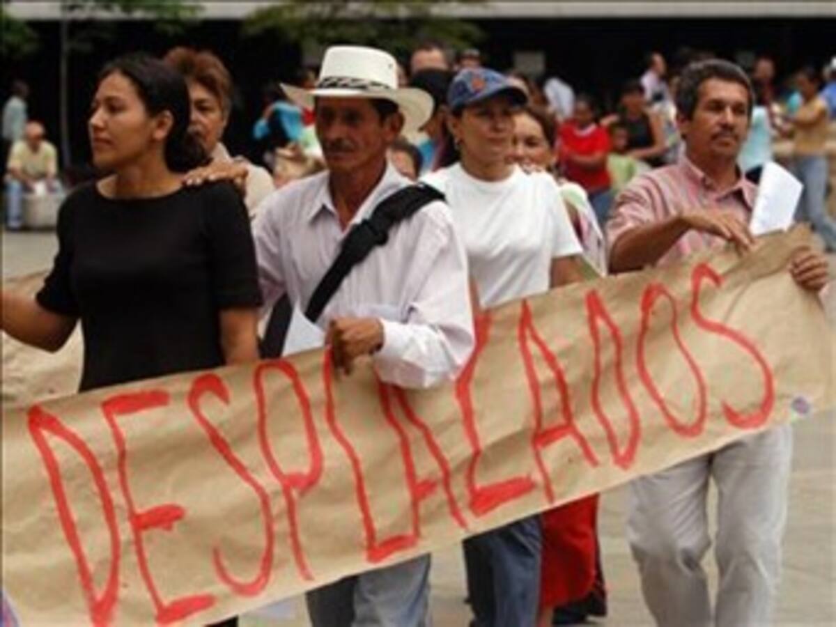 En 2013, en Colombia hay más de 7.700 víctimas de violaciones a los Derechos Humanos
