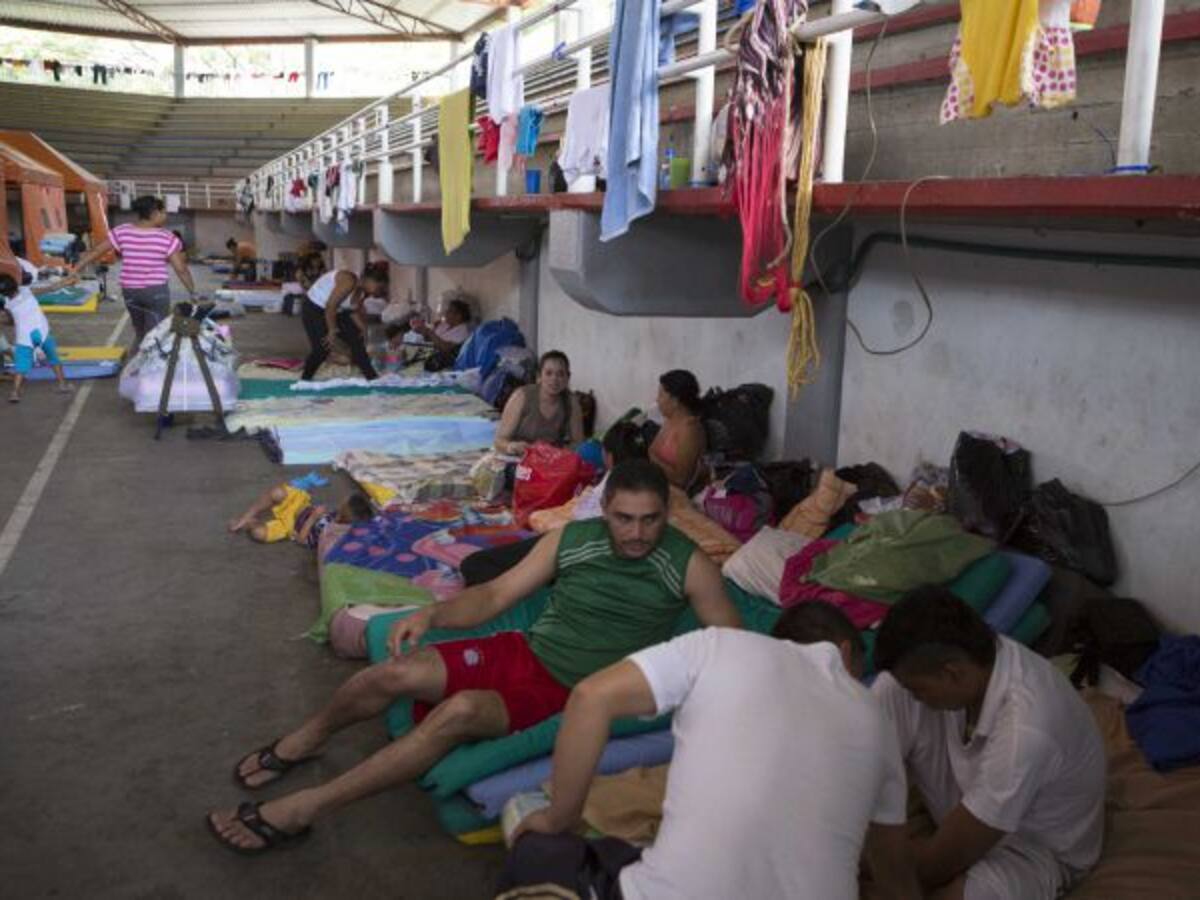 Detectan brote de varicela en albergue de deportados