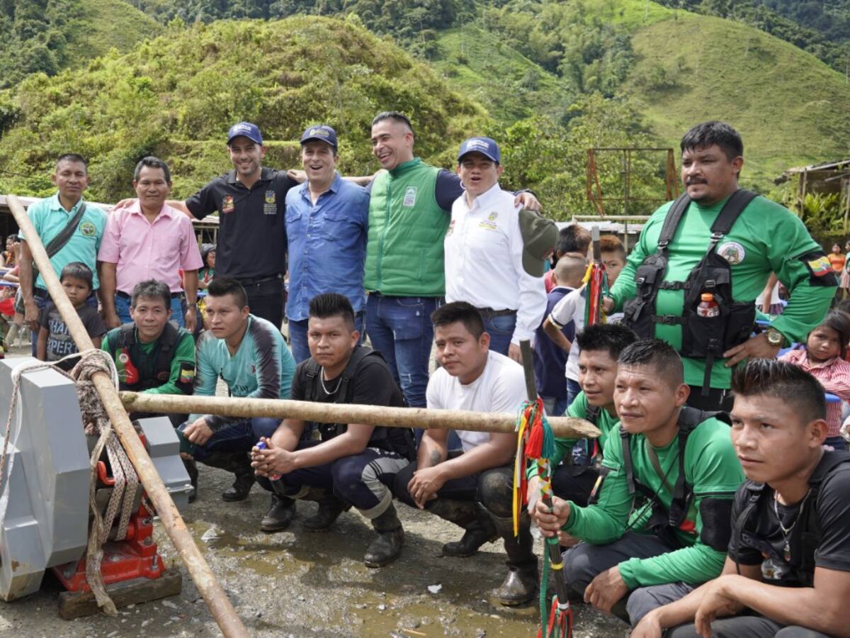 Comunidad emberá del municipio de Mistrató recibe motor para la producción panelera