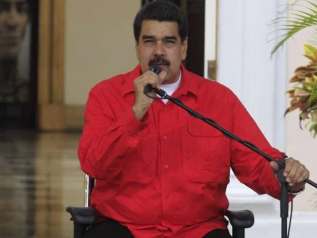 Maduro hace maniobras para impedir que los opositores voten: Beatriz de Majo