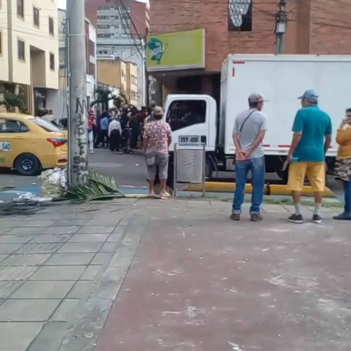 Mujer fue asesinada dentro de una tienda del centro
