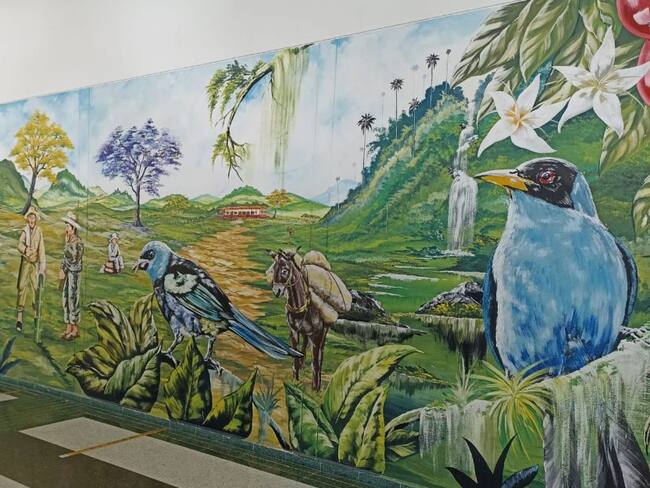 Hermoso mural en el aeropuerto internacional El Edén de Armenia