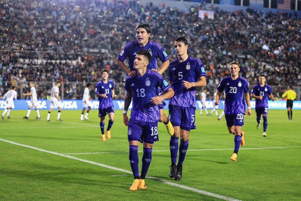 Selección Argentina celebra un gol ante Nueva Zelanda (Photo by Buda Mendes - FIFA/FIFA via Getty Images)