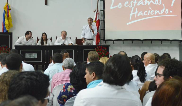 Aspecto de la sesión de la Asamblea del Atlántico en la que se aprobó Plan de Desarrollo.