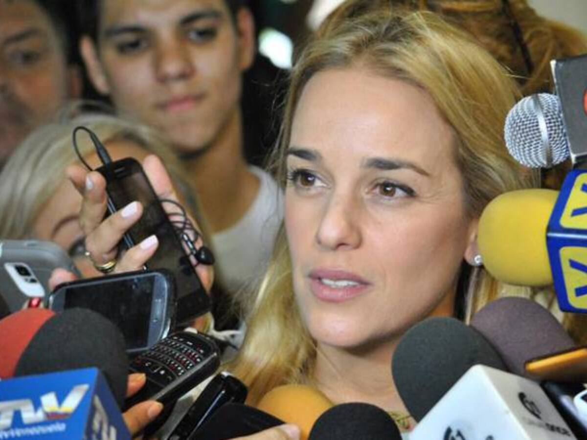 Fiscal que encarceló a mi esposo está preso por su conciencia: Lilian Tintori