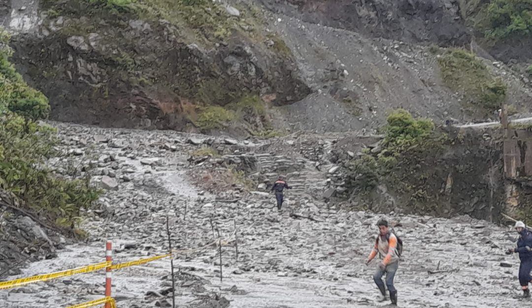 Derrumbe incomunica los departamentos de Cauca y Huila