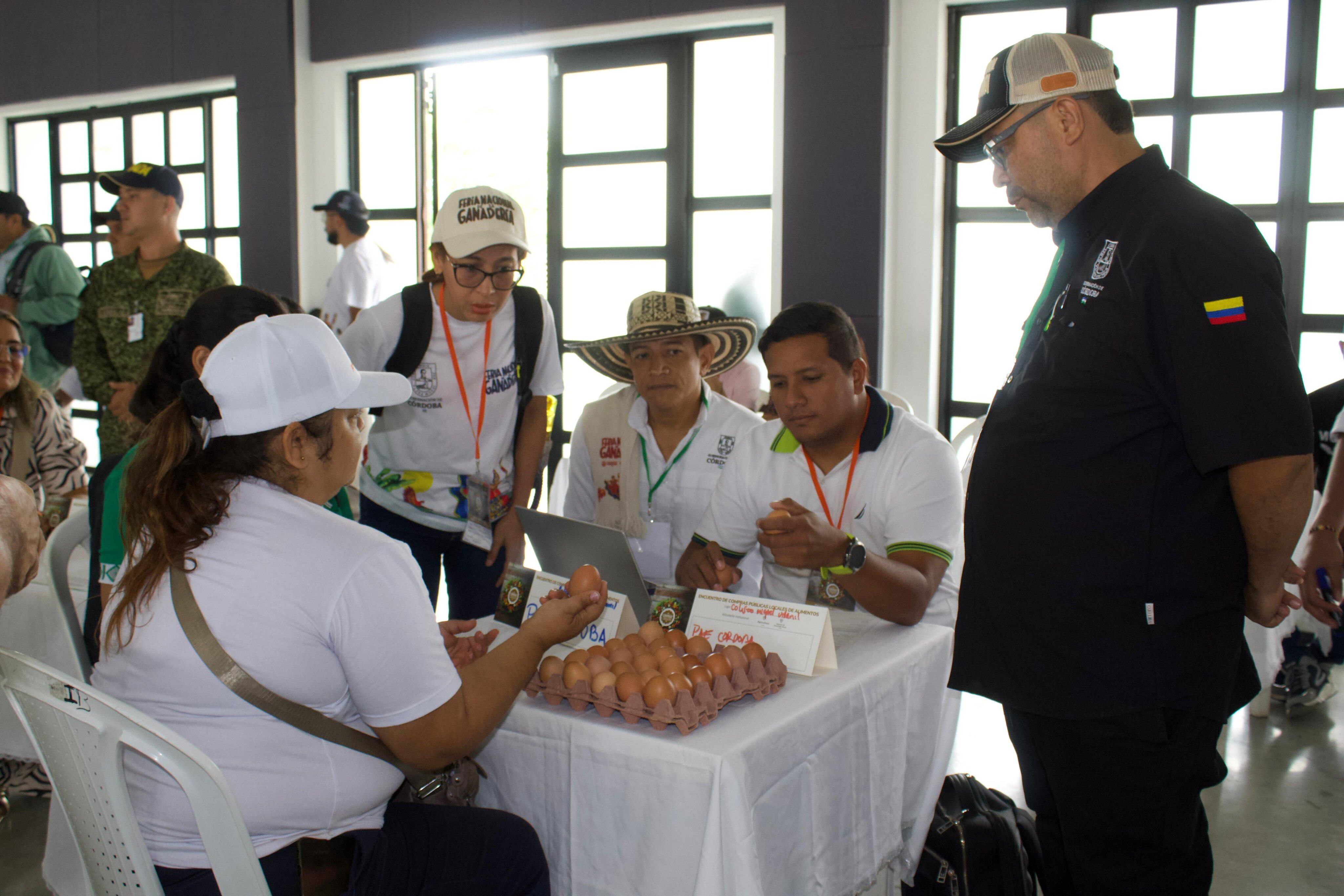 Rueda de negocios impulsada por la Agencia de Desarrollo Rural en la Feria Nacional de la Ganadería en Montería.