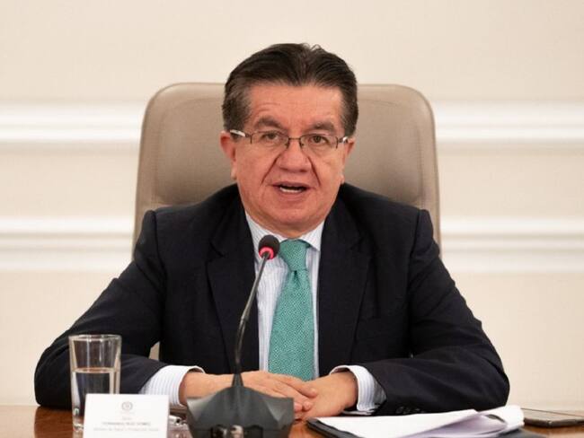 Fernando Ruiz, Ministro de Salud