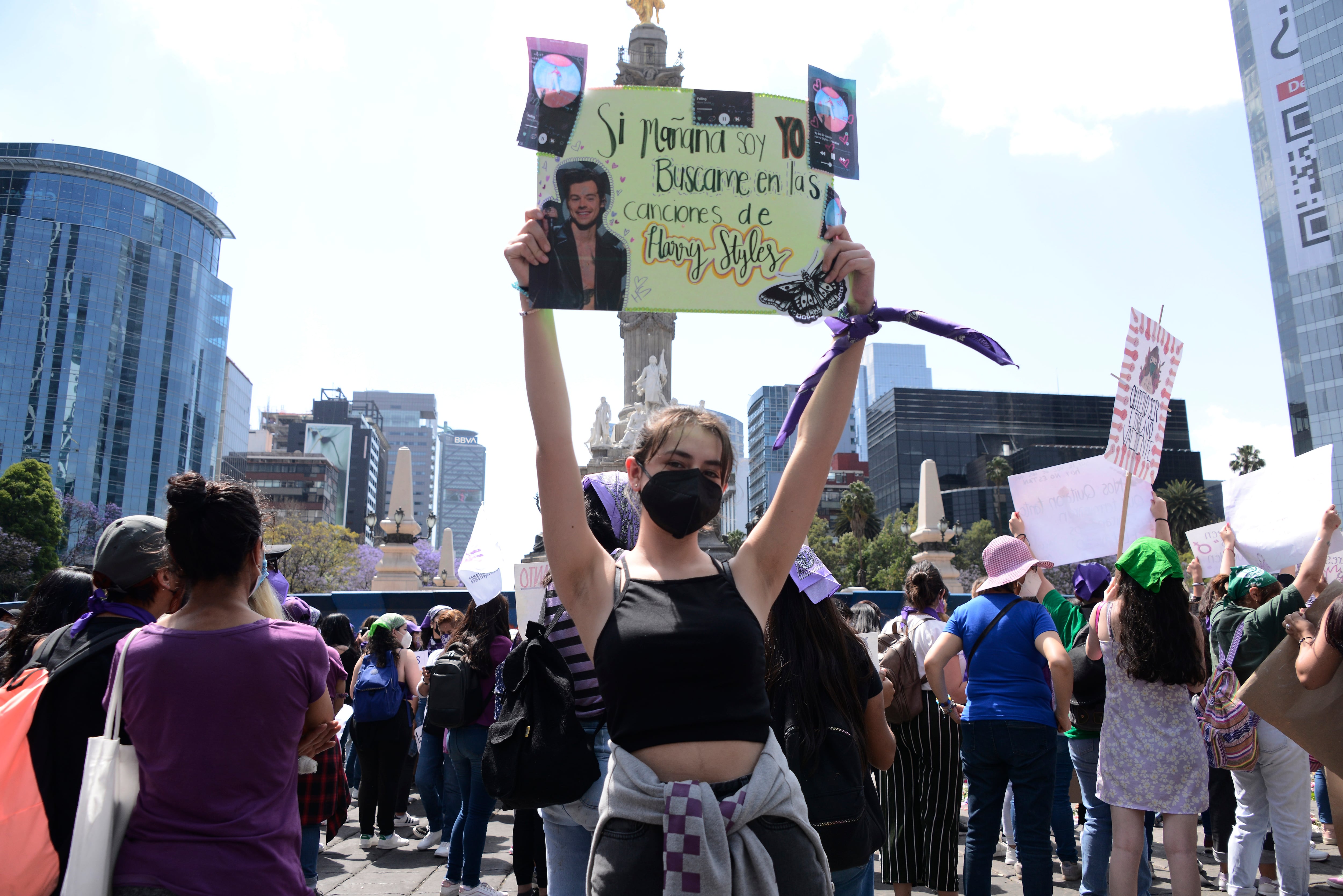 MEXICO CITY, MEXICO - MARCH 8, 2022: People attend an International Women's Day demonstration against gender-based violence and femicide, on March 8, 2022 in Mexico City, Mexico. (Photo credit should read Carlos Tischler / Eyepix Group/Future Publishing via Getty Images)