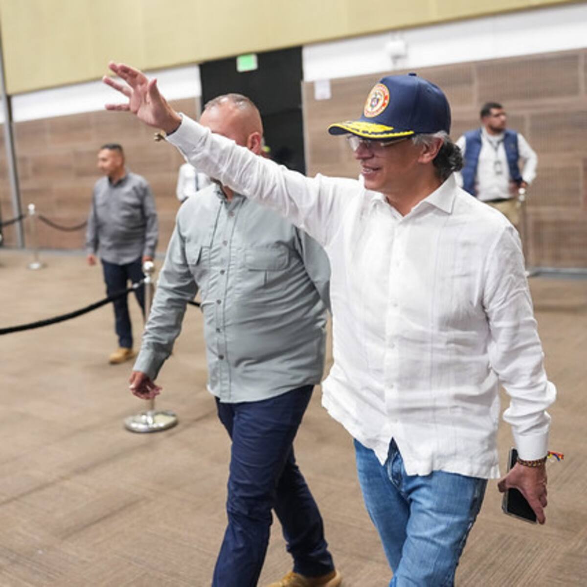 Prensa de Ecuador revela presuntos detalles de visita del presidente Gustavo Petro a Manta en 2025