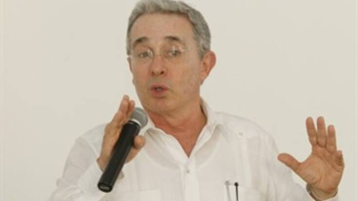 Uribe tendrá que volver a la Fiscalía el jueves, 15 de mayo
