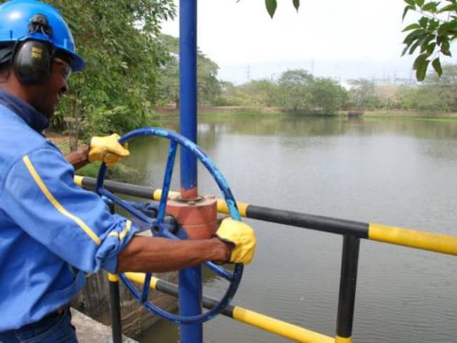 Suspenden agua potable en más de 100 barrios de Cartagena este miércoles por 12 horas