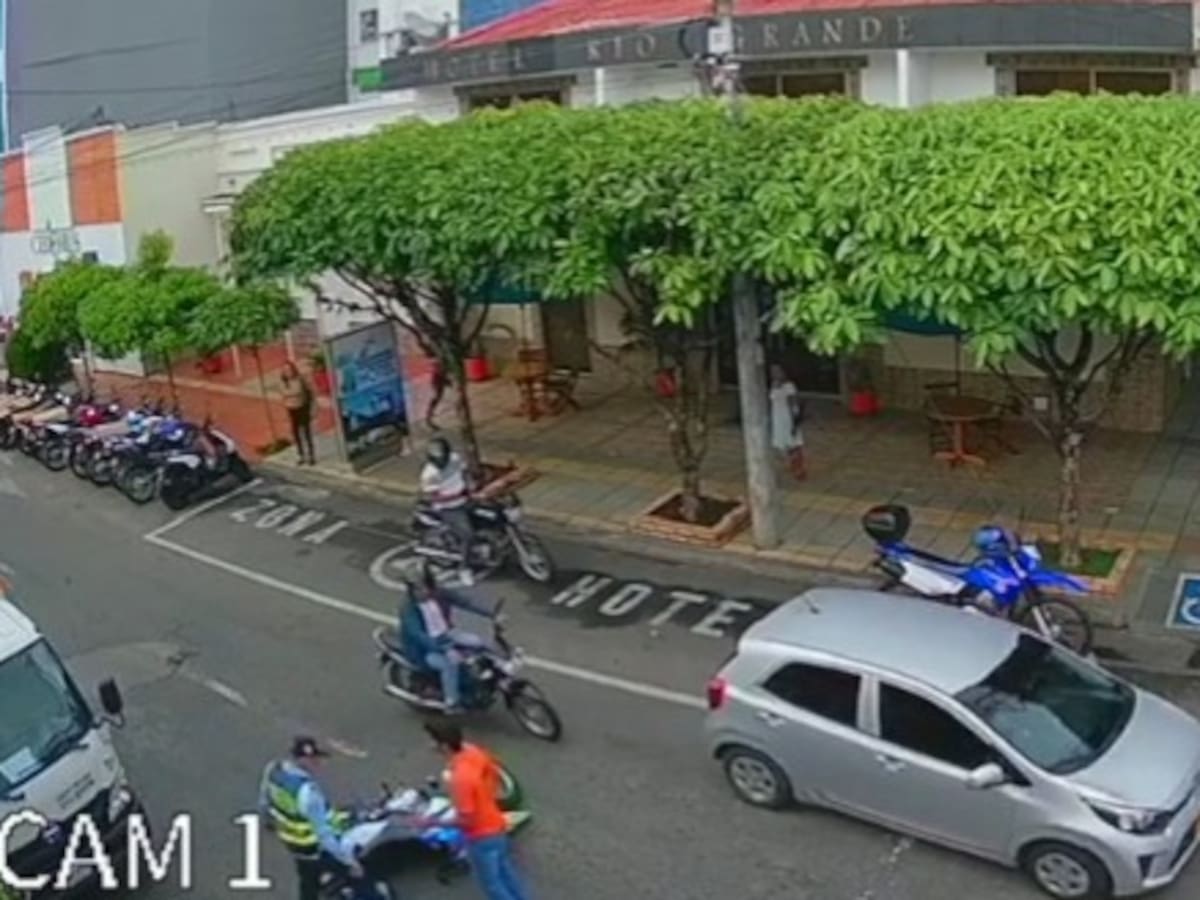 VIDEO: Estudiante fue hospitalizado tras accidente provocado por un alférez