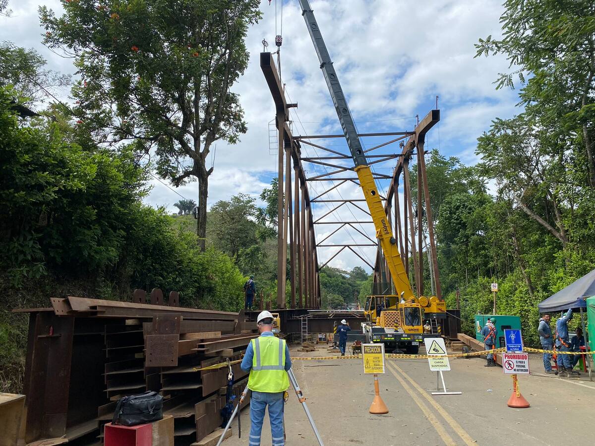 En un 82% avanzan las obras en el puente El Alambrado entre Quindío y Valle