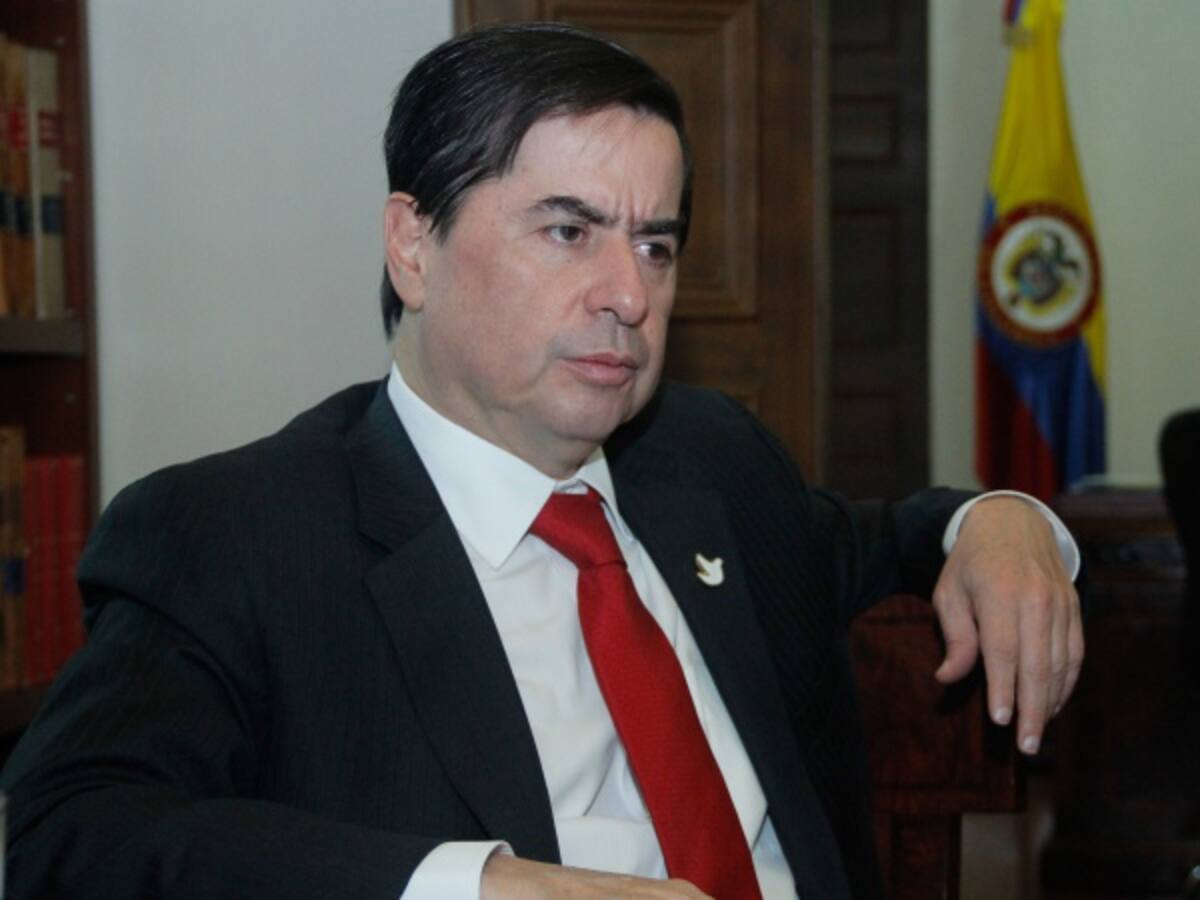 Fiscalía verificará lista de desmovilizados de las Farc para evitar colados: Cristo