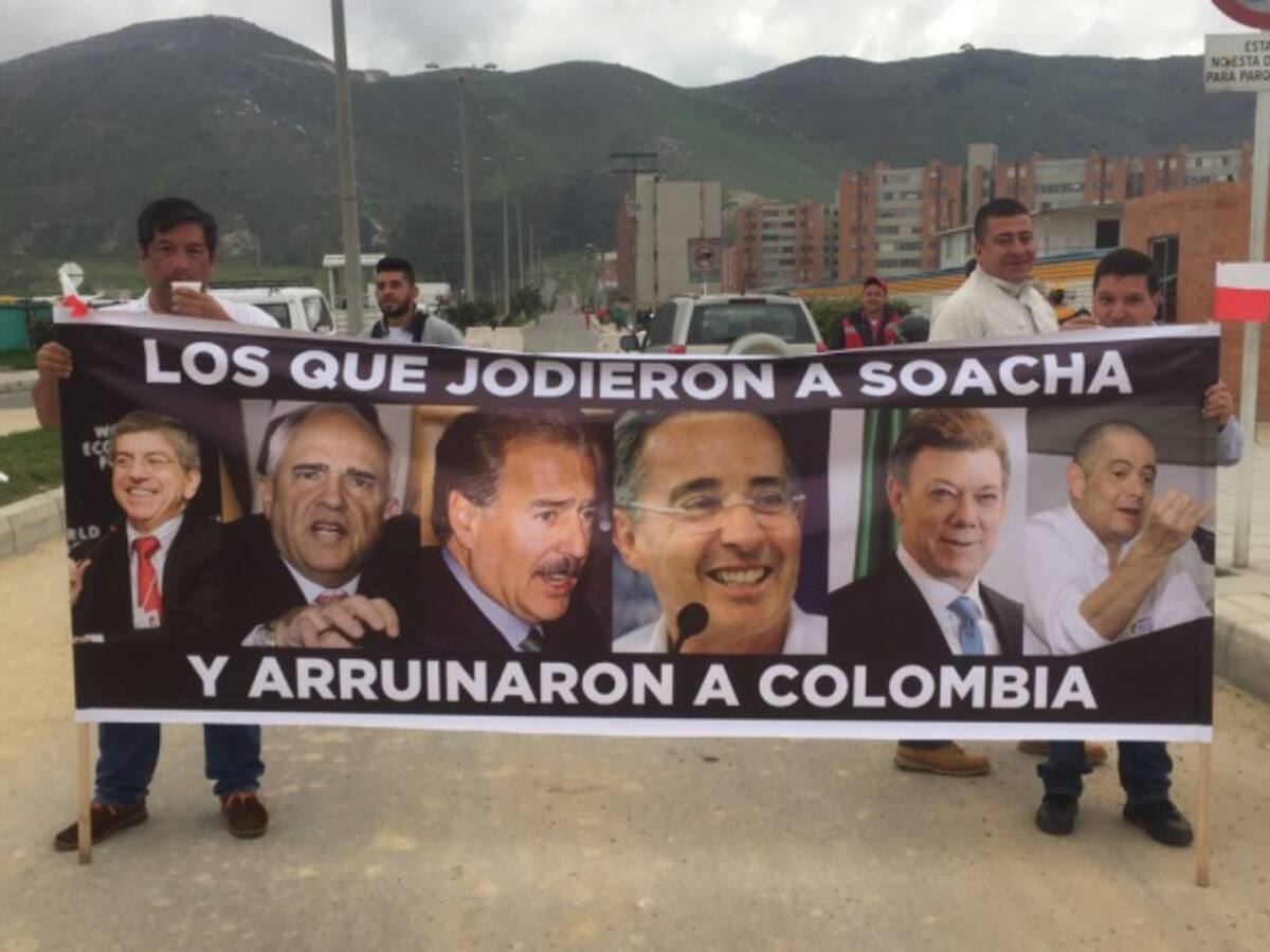 Avanza marcha de ciudadanos en Soacha