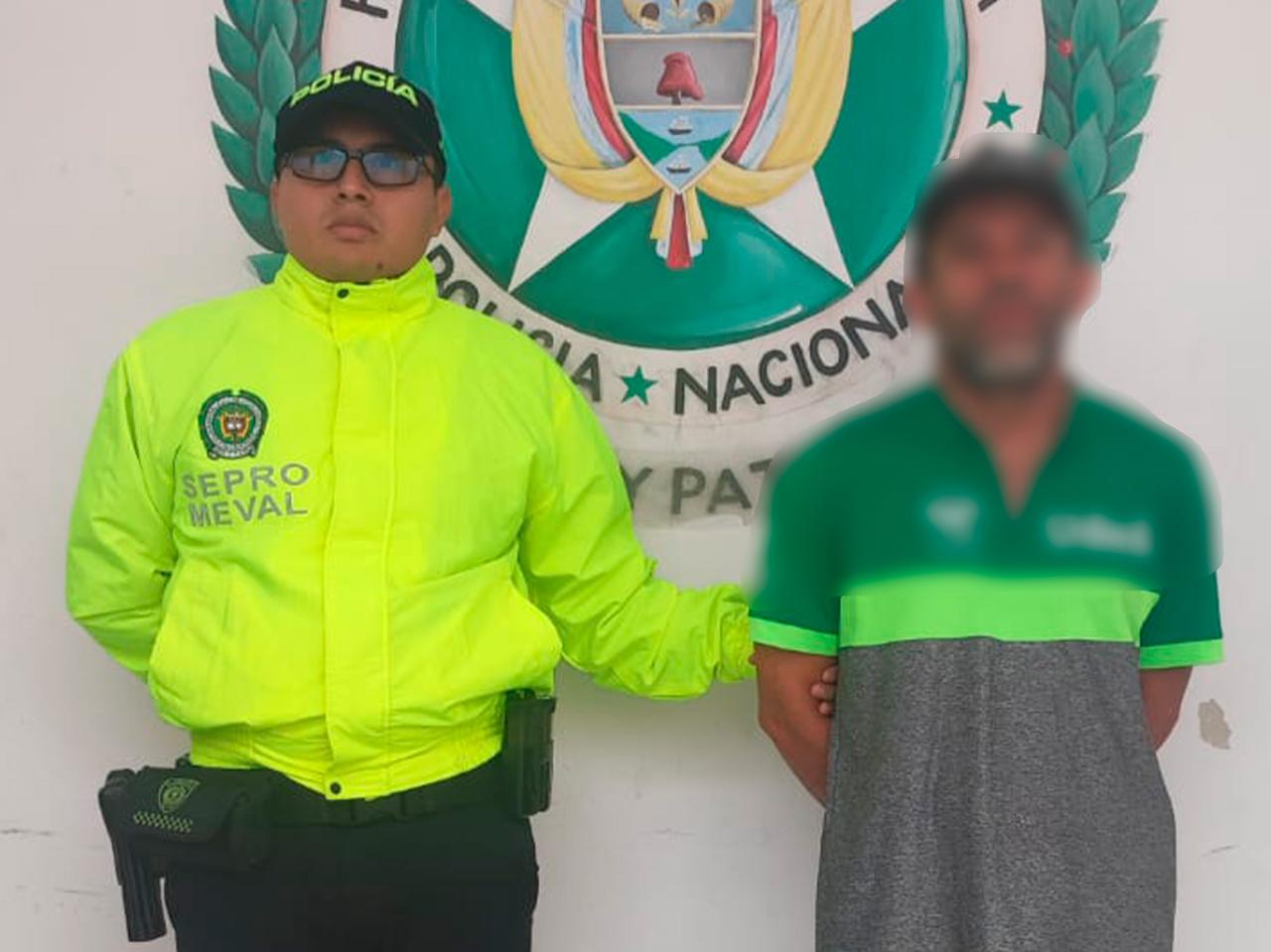 Capturado funcionario de la Universidad de Antioquia señalado de abusar sexualmente de una menor de edad. Foto: Policía Metropolitana