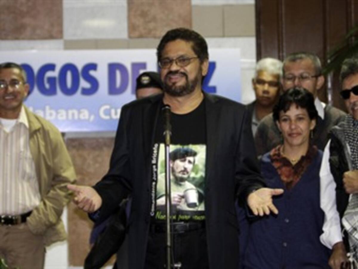 Colombianos respaldan negociaciones de paz con las Farc