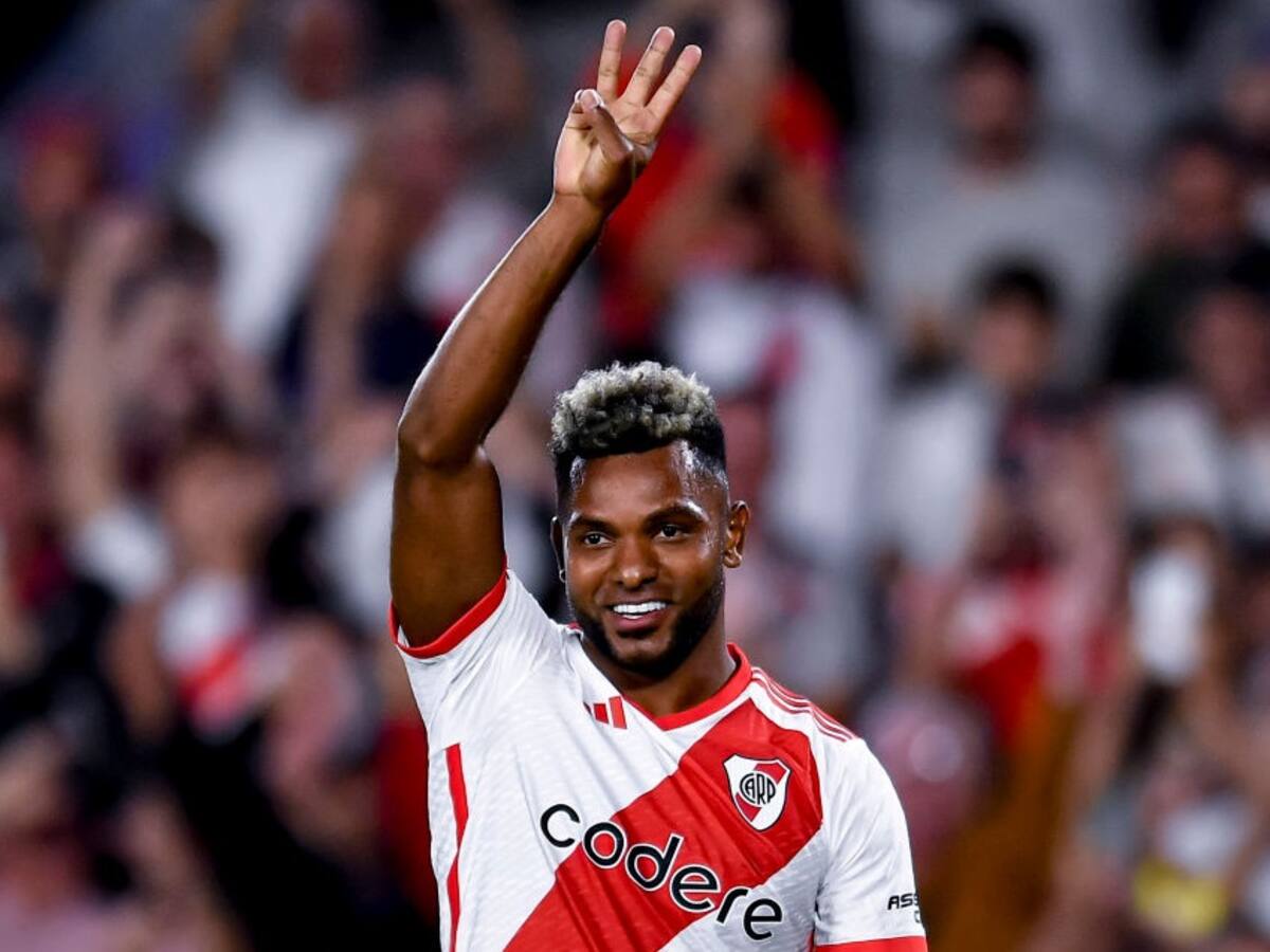 Miguel Borja se exhibe en el Monumental: triplete en goleada de River Plate