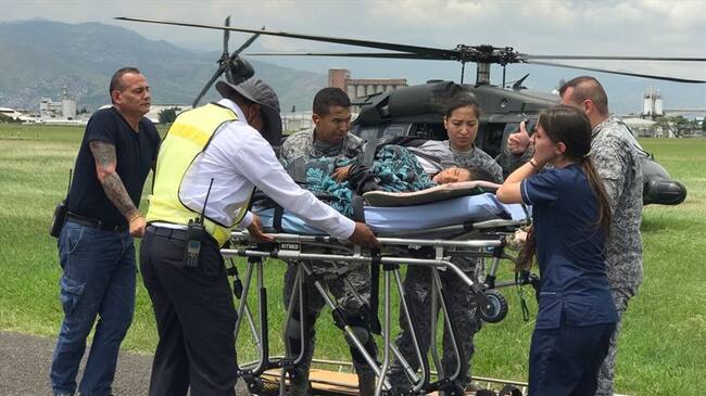 Fuerza Aérea rescató a dos mujeres indígenas en Cauca. Foto: Fuerza Aérea Colombiana