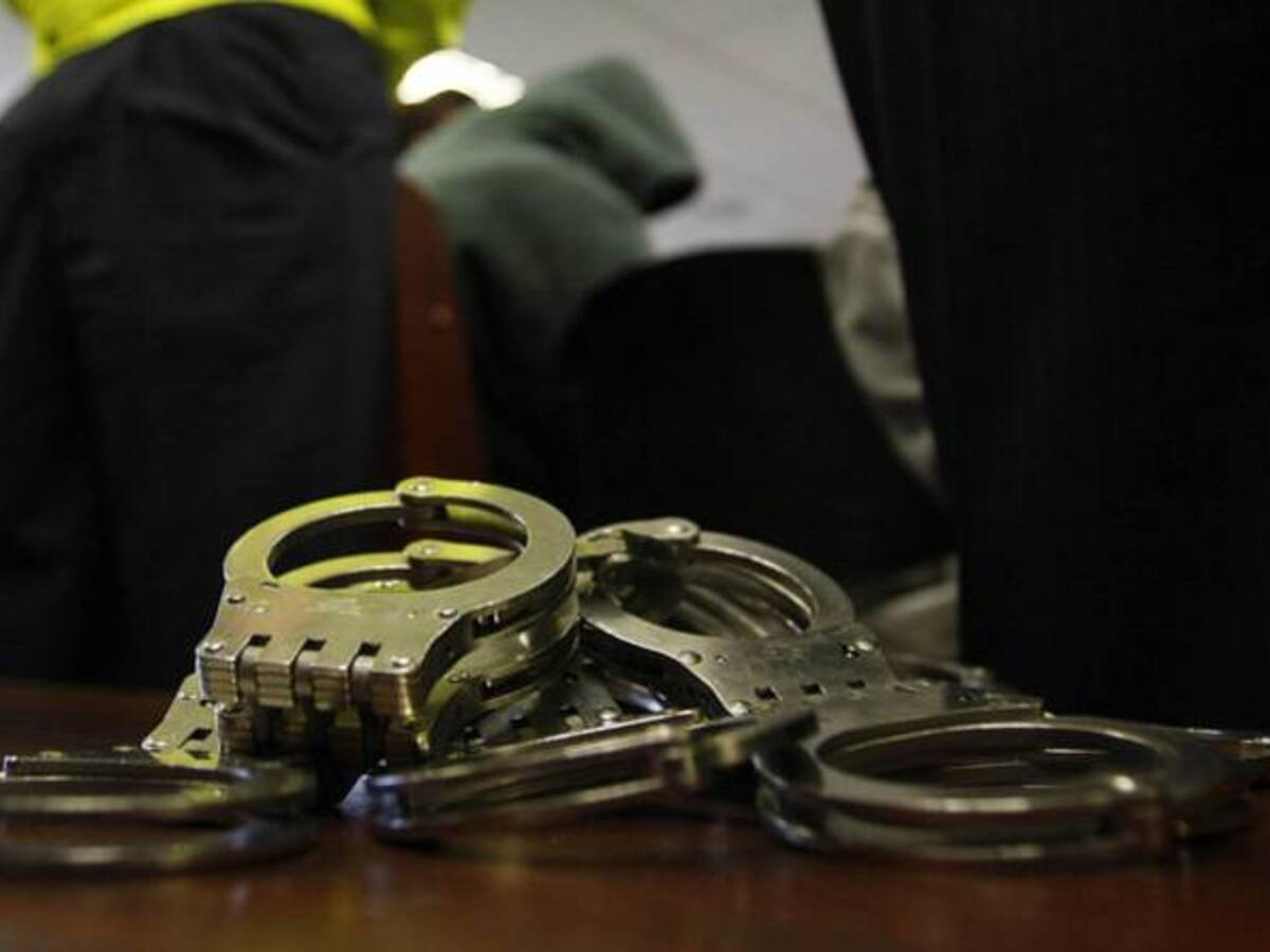 Detienen dos jóvenes que casi linchan por robar ciudadanos en Bogotá