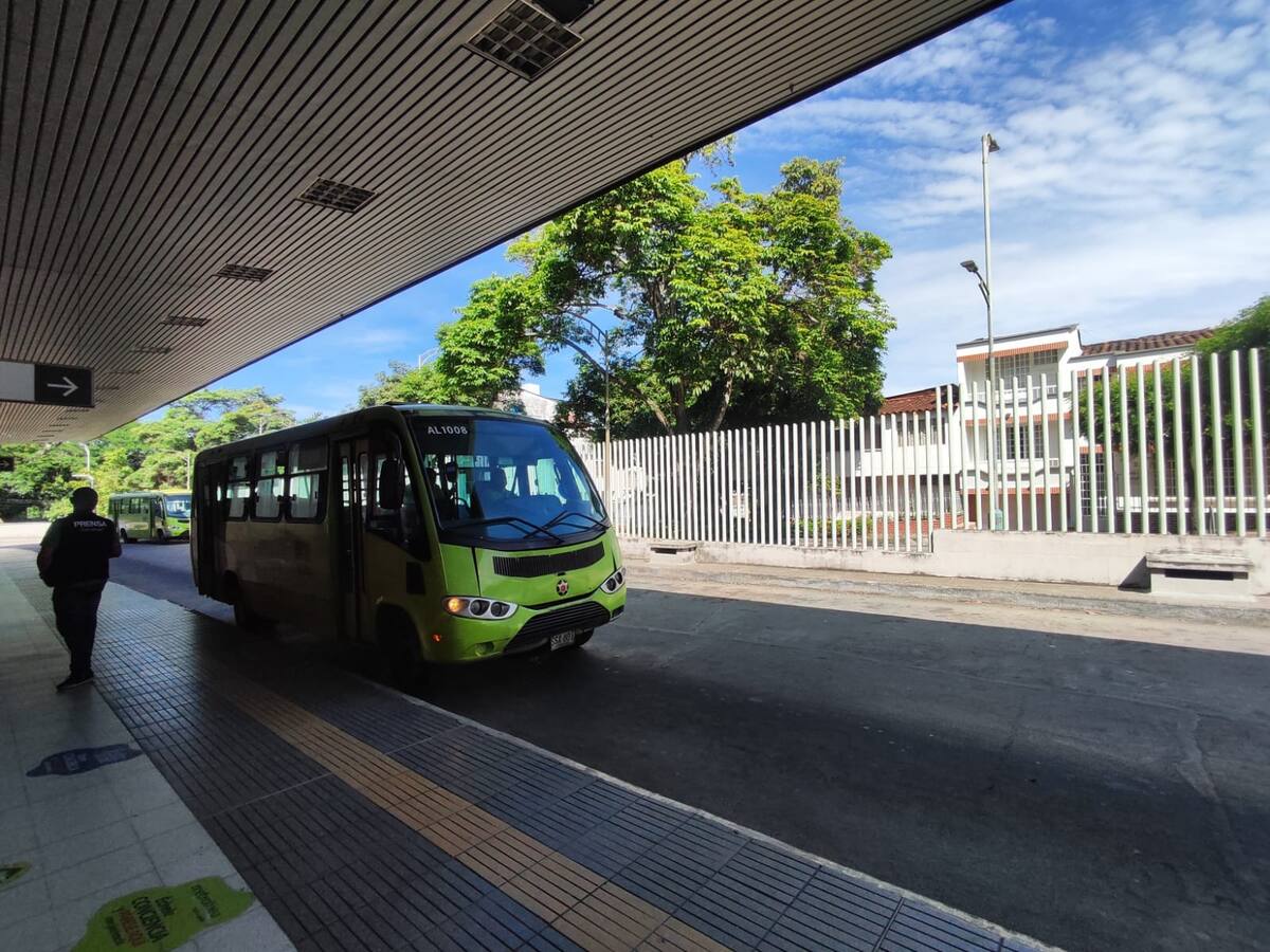 Procuraduría formuló cargos a exgerente de Metrolínea en Santander