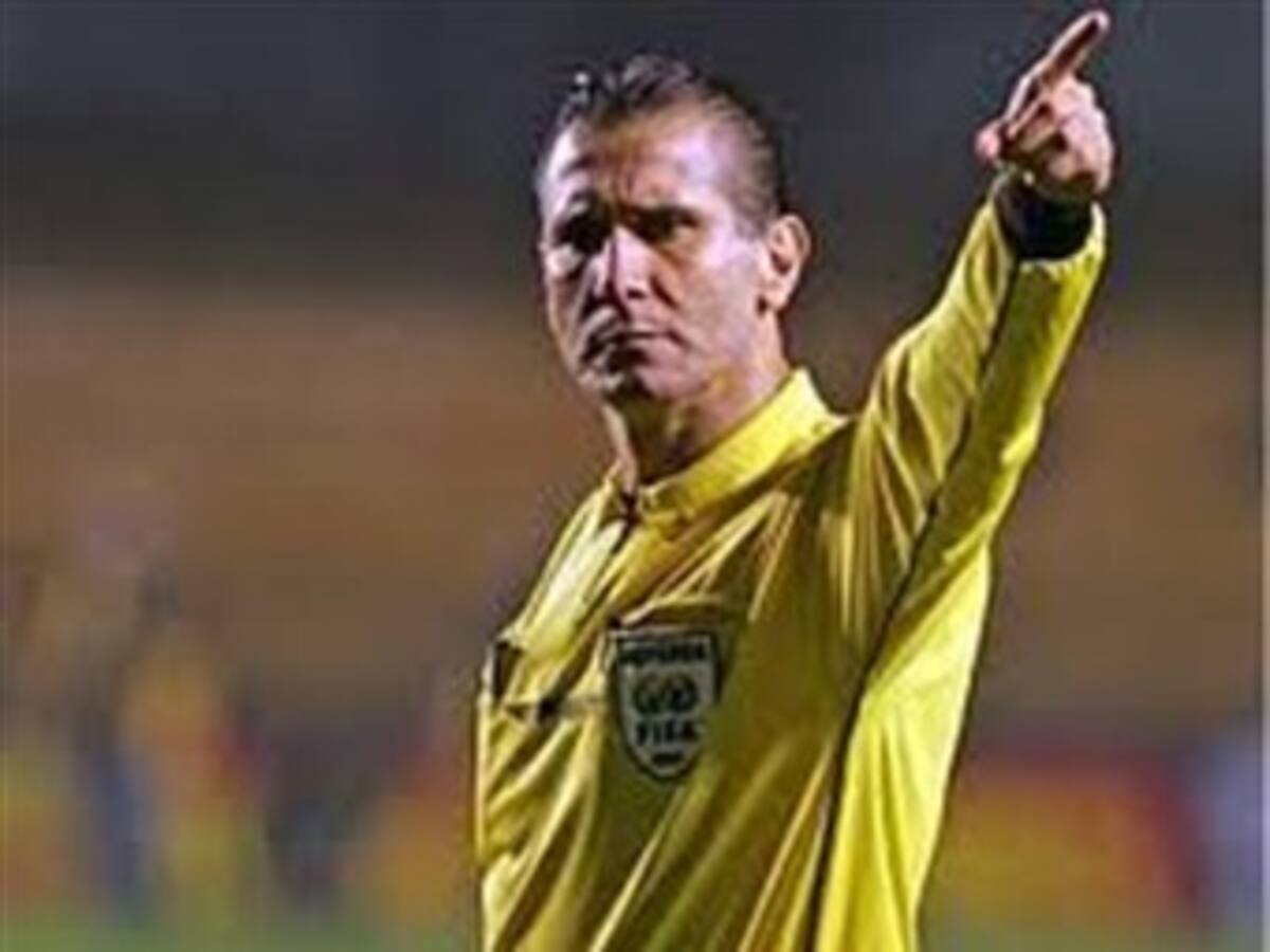 Definidos los árbitros para los partidos de ida por los cuartos de final de la Suramericana