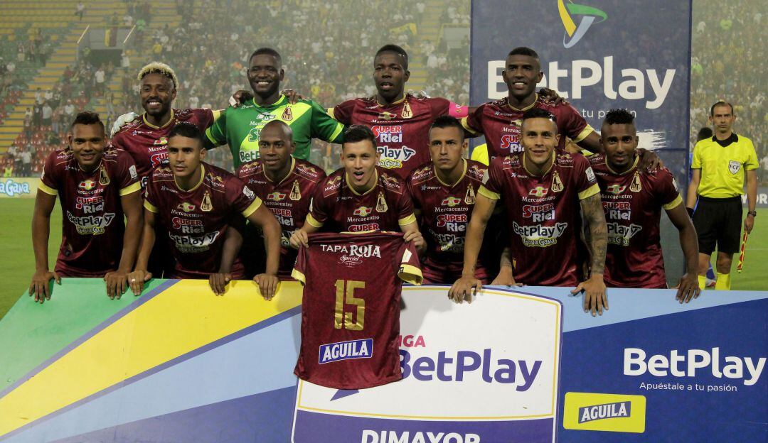 Los jugadores del Deportes Tolima en la previa de la clasificación a la final.