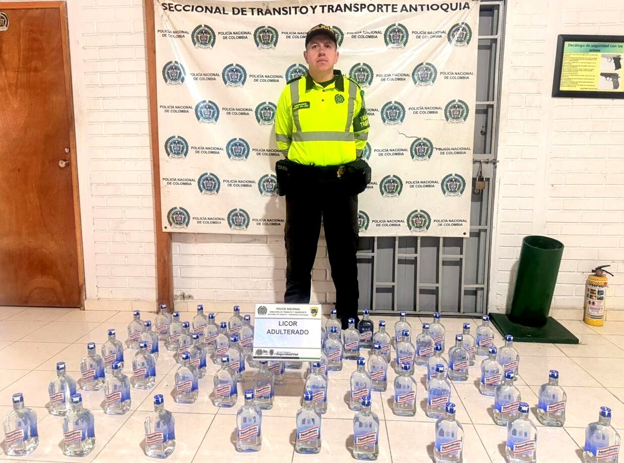 Alcohol adulterado. Foto: Policía de Antioquia.