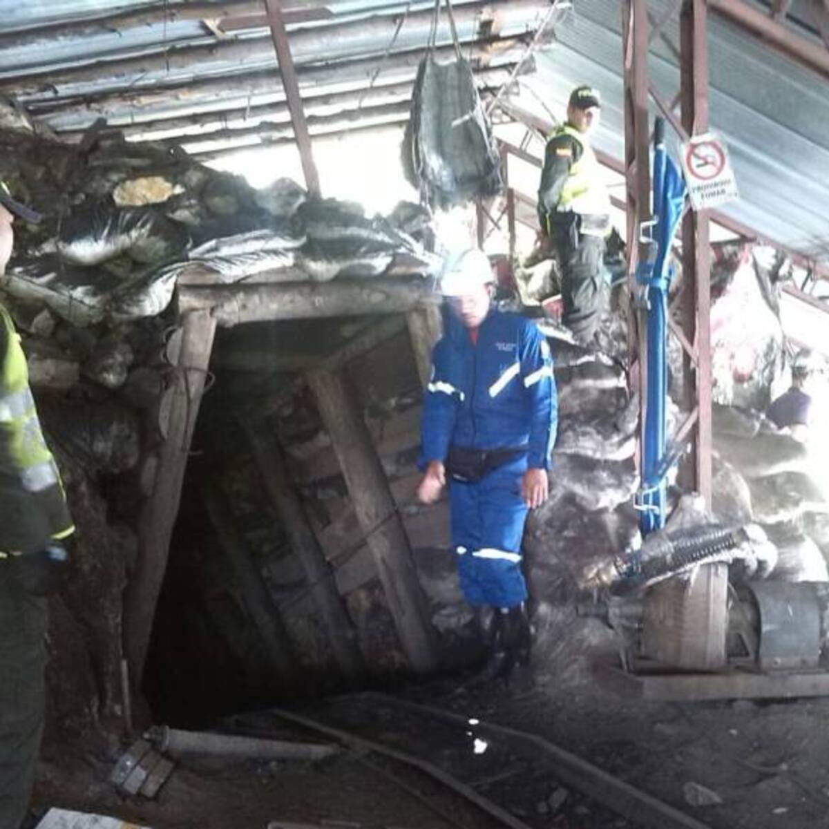 Volverán a buscar a obrero atrapado en mina declarada campo santo en Boyacá