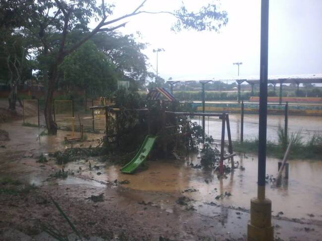 Lluvias momentáneas causan estragos en algunos sectores de Bucaramanga