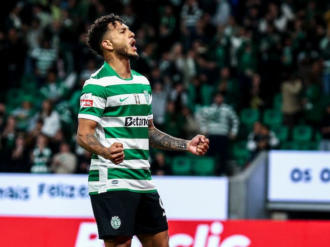 LISBON, PORTUGAL - MAY 4: Luis Suarez of Sporting CP celebrates scoring his side's fourth goal during the Primeira Liga match between Sporting CP and Vitoria SC at Estadio Jose Alvalade on May 4, 2026 in Lisbon, Portugal. (Photo by Carlos Rodrigues/Getty Images)