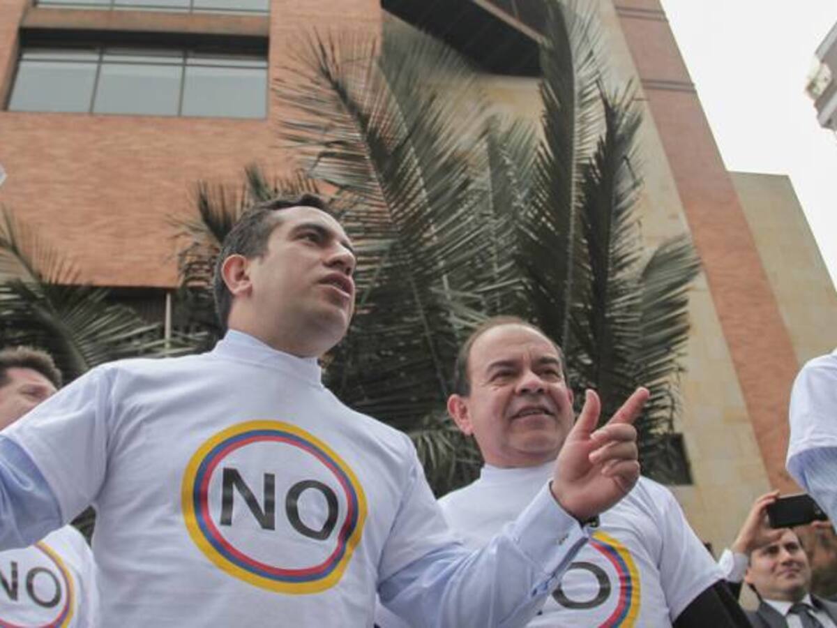 Organización Ardila Lülle niega haber financiado campaña por el No al plebiscito